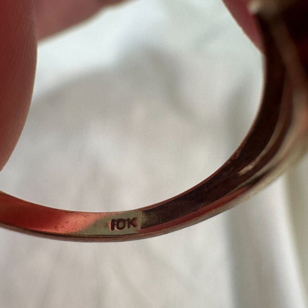 Vintage Gold-Toned Solitaire Diamond Ring W/ Elegant Band 10KT 1.64 GR SZ 7 3/4 - Picture 7 of 10